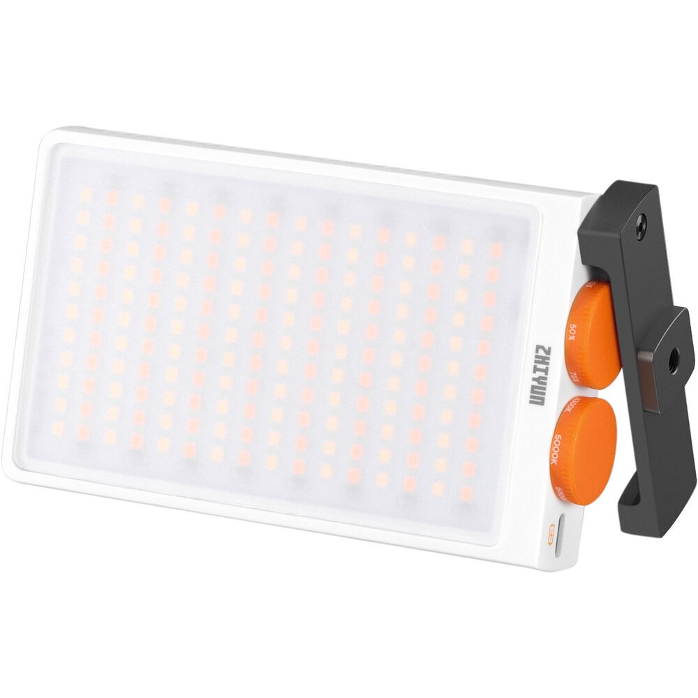 その他 ZHIYUN FIVERAY M40 40W Zhiyun Fiveray M40 Powerful 40W Pocket LED Light - Castle Cameras