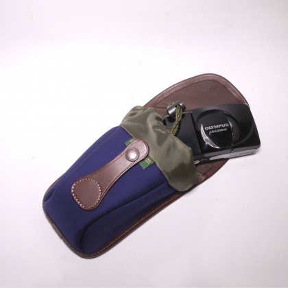 Billingham Avea 7 End Pocket Case, Navy-Chocolate Trim