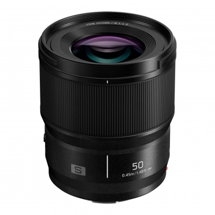 Panasonic Lumix S 50mm f1.8 L-Mount lens, in plain box Panasonic Lumix S 50mm f1.8 L-Mount lens, in plain box