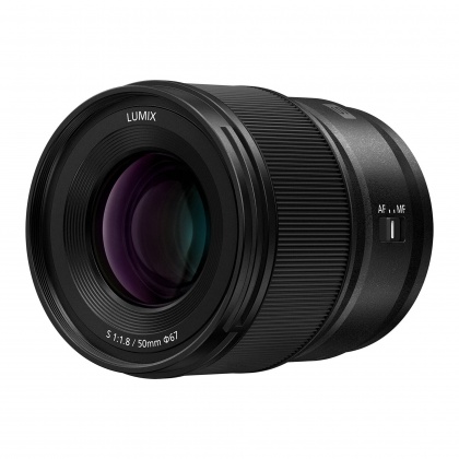 Panasonic Lumix S 50mm f1.8 L-Mount lens, in plain box Panasonic Lumix S 50mm f1.8 L-Mount lens, in plain box