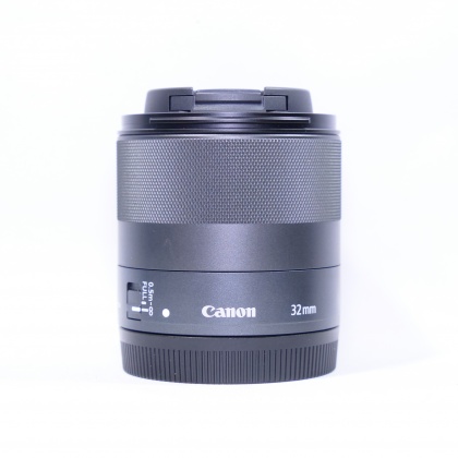 Used Canon EF-M 32mm f1.4 STM lens