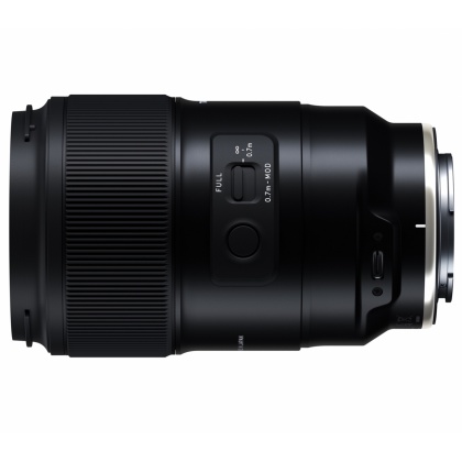 Tamron 90mm f2.8 Di III MACRO VXD lens for Nikon Z Tamron 90mm f2.8 Di III MACRO VXD lens for Nikon Z