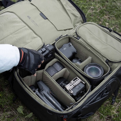 PGYTECH OnePro Flex Backpack 40L with Camera Insert L, Space Black PGYTECH OnePro Flex Backpack 40L with Camera Insert L, Space Black