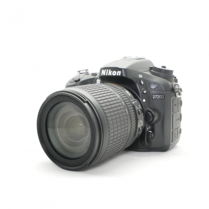 Used Nikon D7200 with 18-105mm f4-5.6 lens Used Nikon D7200 with 18-105mm f4-5.6 lens