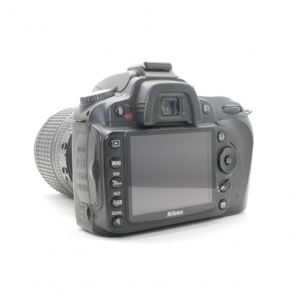 Used Nikon D90 DSLR with 18-105mm lens Used Nikon D90 DSLR with 18-105mm lens
