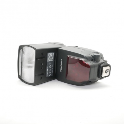 Used Yongnuo Y685 II Flash with Remote Commander Used Yongnuo Y685 II Flash with Remote Commander