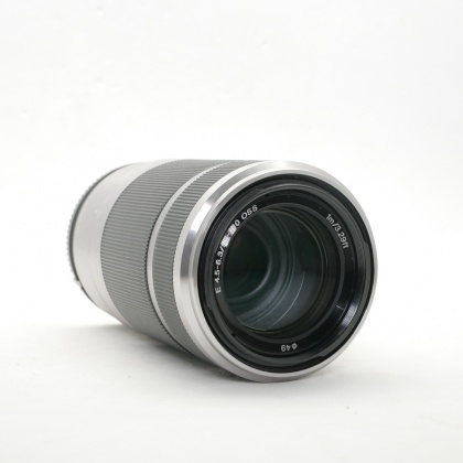 Used Sony E 55-210mm f4.5-6.3 OSS lens Used Sony E 55-210mm f4.5-6.3 OSS lens