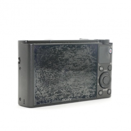 Used Sony DSC-RX100 digital compact camera Used Sony DSC-RX100 digital compact camera
