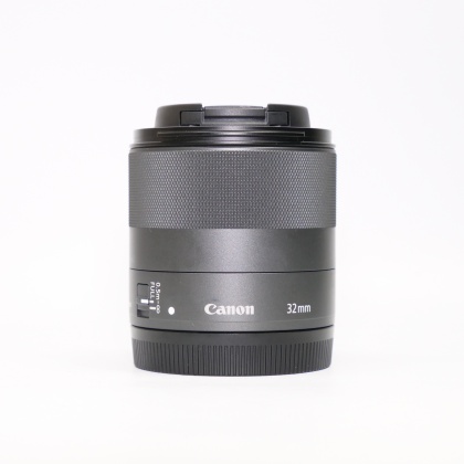 Used Canon EF-M 32mm f1.4 STM lens Used Canon EF-M 32mm f1.4 STM lens