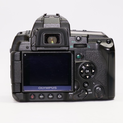 Used Olympus E-3 DSLR with 17.5-45mm lens