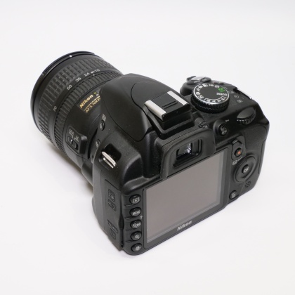 Used Nikon D3100 DSLR with 18-70mm lens