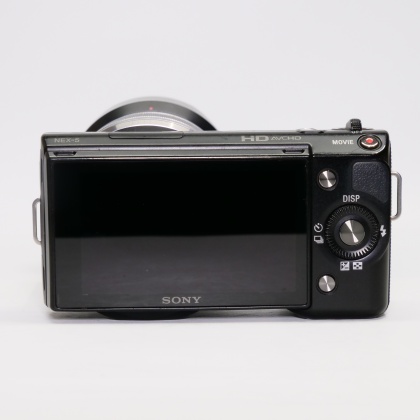 Used Sony NEX 5 Mirrorless camera with 18-55mm lens