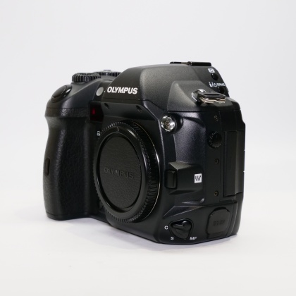 Used Olympus E-1 DSLR camera body