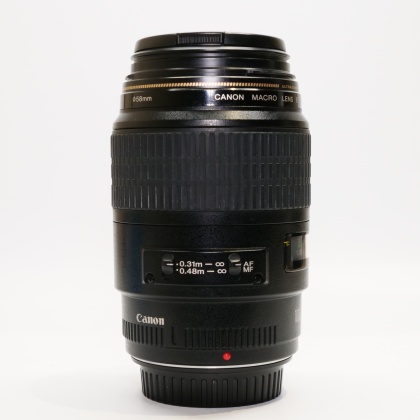 Used Canon EF 100mm f2.8 USM Macro lens Used Canon EF 100mm f2.8 USM Macro lens