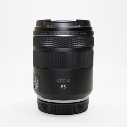 Used Canon RF 85mm f2 Macro IS STM lens Used Canon RF 85mm f2 Macro IS STM lens