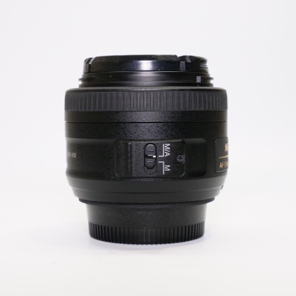 Used Nikon AF-S 35mm f1.8 G lens