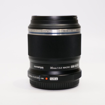Used Olympus 30mm f3.5 Macro lens Used Olympus 30mm f3.5 Macro lens