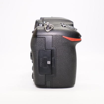 Used Nikon D500 DSLR body
