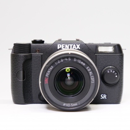 Used Pentax Q10 Mirrorless camera with 5-15mm lens