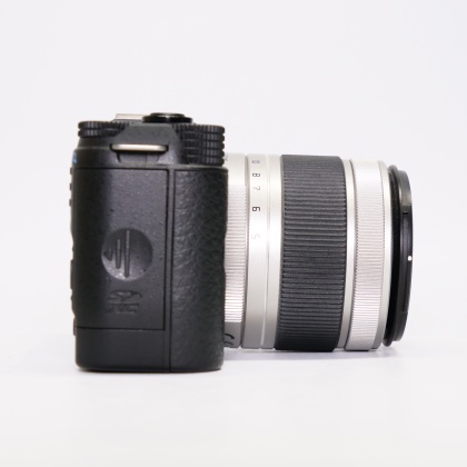 Used Pentax Q10 Mirrorless camera with 5-15mm lens