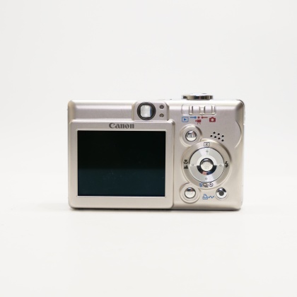 Used Canon Ixus 40 digital compact camera Used Canon Ixus 40 digital compact camera