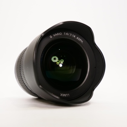 Used Panasonic 8mm f3.5 Lumix G Fisheye lens