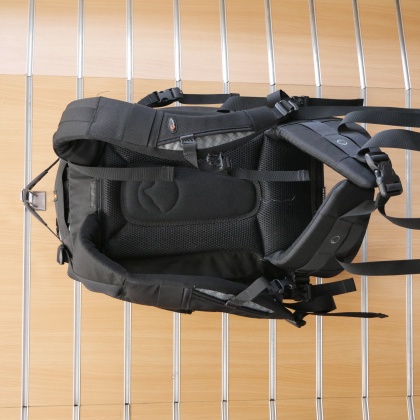 Used Lowepro Vertex 200AW backpack Used Lowepro Vertex 200AW backpack