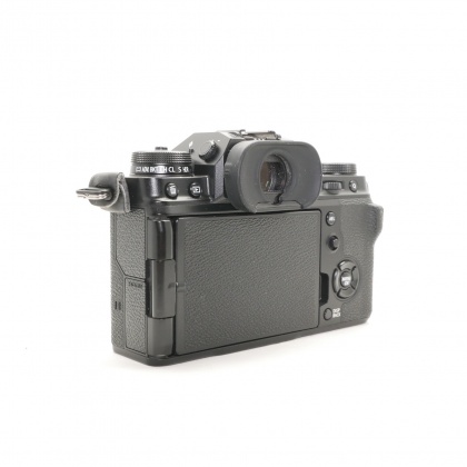 Used Fujifilm X-T4 Mirrorless camera body, Black