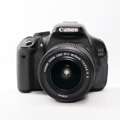Used Canon EOS 600D DSLR body with 18-55mm lens Used Canon EOS 600D DSLR body with 18-55mm lens
