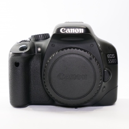 Used Canon EOS 550D DSLR body Used Canon EOS 550D DSLR body