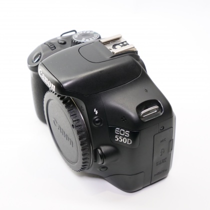 Used Canon EOS 550D DSLR body Used Canon EOS 550D DSLR body