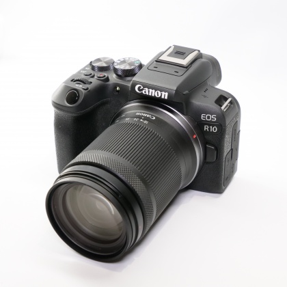Used Canon EOS R10 Mirrorless camera with RF-S 18-150mm lens