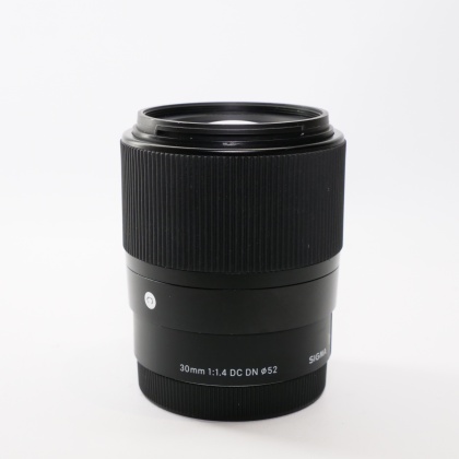 Used Sigma 30mm f1.4 DC DN Contemporary lens for Sony E Used Sigma 30mm f1.4 DC DN Contemporary lens for Sony E