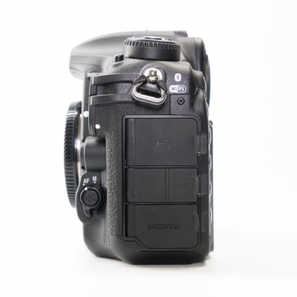 Used Nikon D500 DSLR body Used Nikon D500 DSLR body