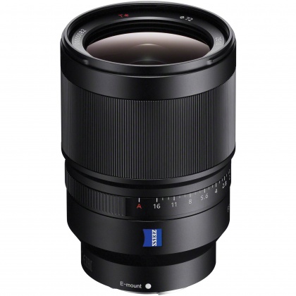 Sony FE 35mm f1.4 ZA Distagon T lens Sony FE 35mm f1.4 ZA Distagon T lens