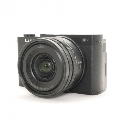Used Panasonic Lumix S9 Mirrorless camera with 18-40 lens, Jet Black