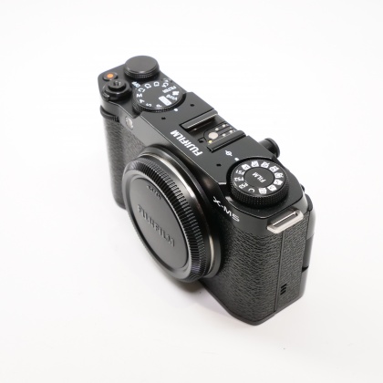 Used Fujifilm X-M5 Mirrorless camera body, Black