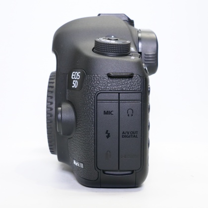 Used Canon EOS 5D III Full-frame DSLR body