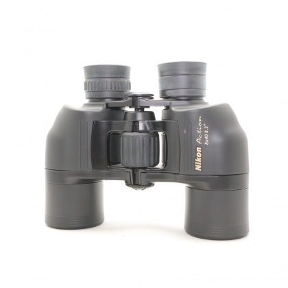 Used Nikon Action 8x40 binocular Used Nikon Action 8x40 binocular