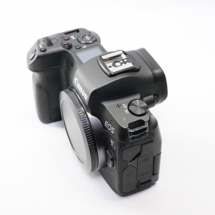 Used Canon EOS R Full frame Mirrorless camera body Used Canon EOS R Full frame Mirrorless camera body
