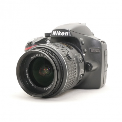 Used Nikon D3200 DSLR with 18-55mm VR II lens