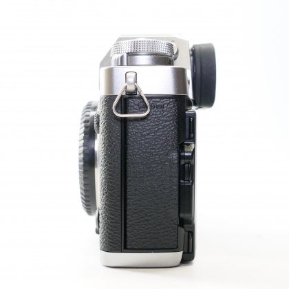 Used Fujifilm X-T3 Mirrorless camera body, silver Used Fujifilm X-T3 Mirrorless camera body, silver