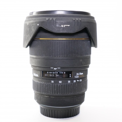 Used Sigma 24-70mm f2.8 DG macro lens for Canon EOS Used Sigma 24-70mm f2.8 DG macro lens for Canon EOS