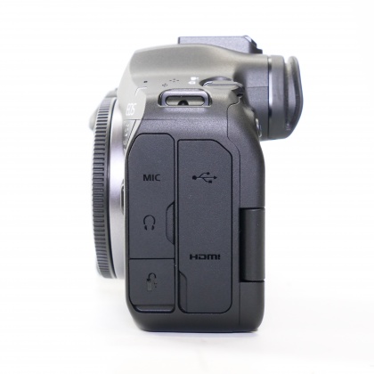 Used Canon EOS R6 Mark III Mirrorless camera body Used Canon EOS R6 Mark III Mirrorless camera body
