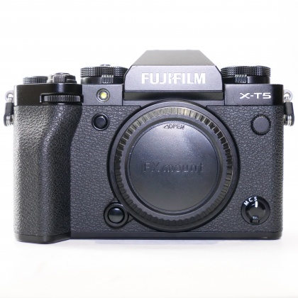 Used Fujifilm X-T5 Mirrorless camera body, black Used Fujifilm X-T5 Mirrorless camera body, black