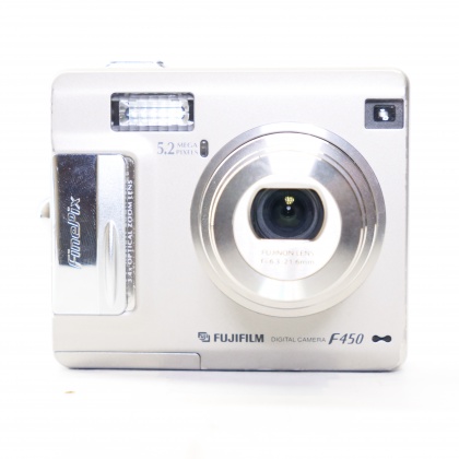 Used Fujifilm Finepix f450 digital compact camera Used Fujifilm Finepix f450 digital compact camera