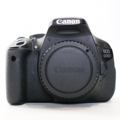 Used Canon EOS 600D DSLR body Used Canon EOS 600D DSLR body