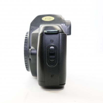 Used Canon EOS 850 35mm film camera body Used Canon EOS 850 35mm film camera body