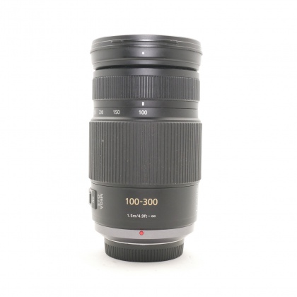 Used Panasonic 100-300mm f4-5.6 Lumix G Vario Mega O.I.S. lens Used Panasonic 100-300mm f4-5.6 Lumix G Vario Mega O.I.S. lens