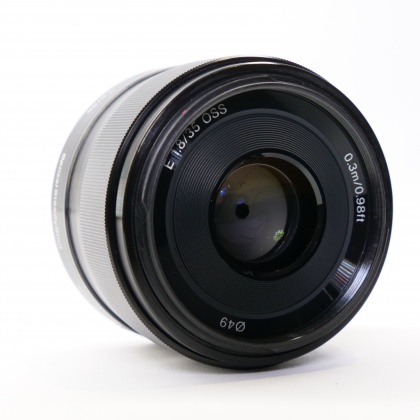Used Sony E 35mm f1.8 OSS lens